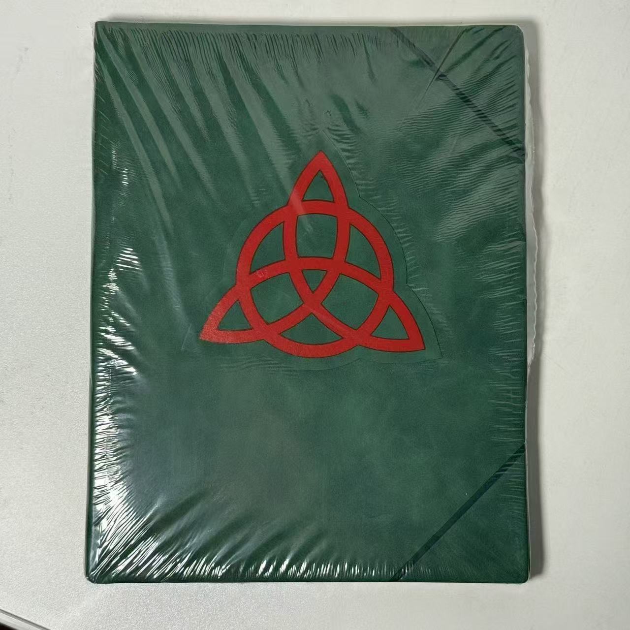 Journal Leather Hardcover - Keltisches Triquetra-Dreifachknoten-Notizbuch mit Hardcover, Vintage-Grün, PU-Leder,